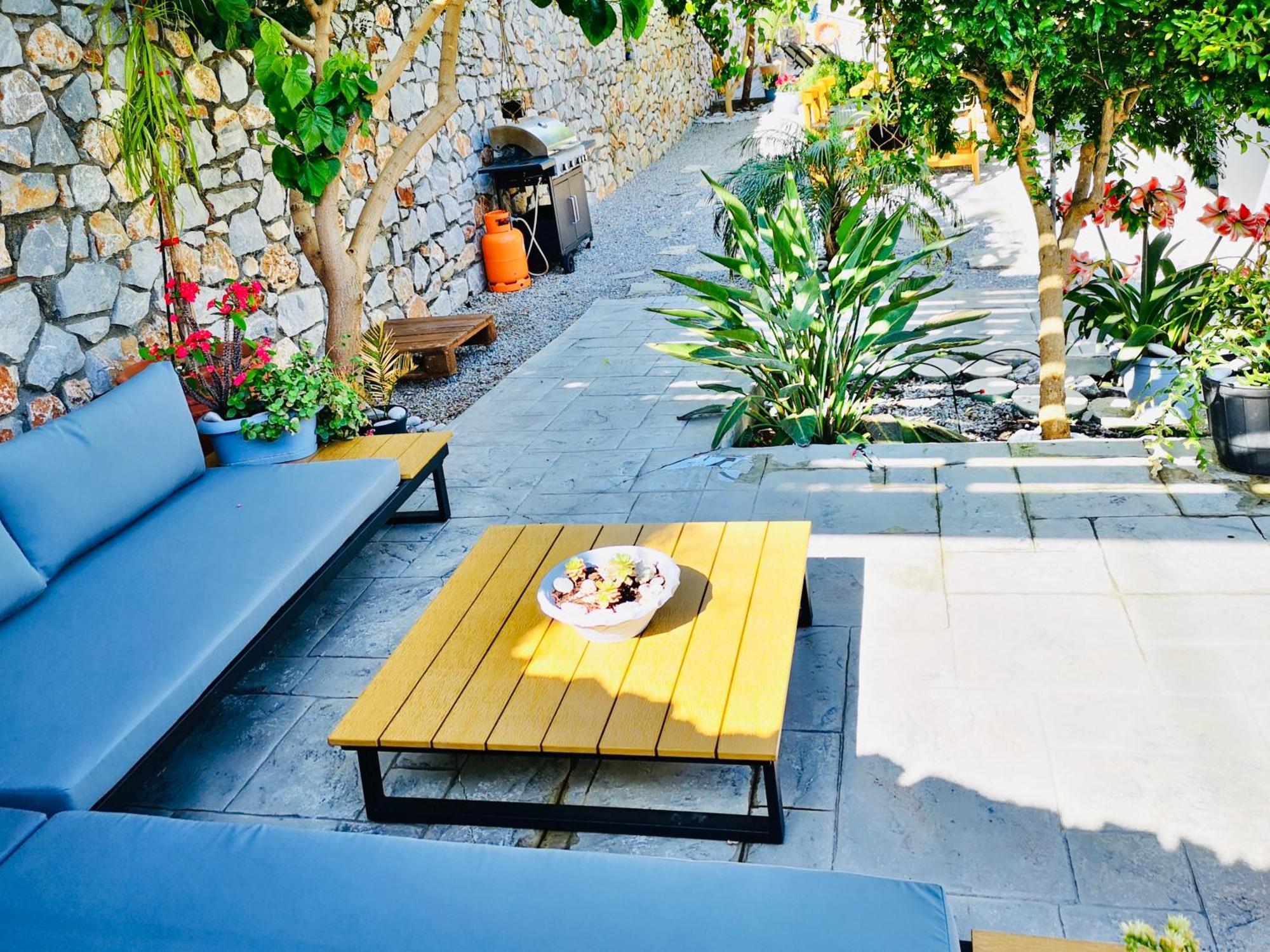 Spacious Maistrali Villa, Private Pool & Garden โรดาคิโน ภายนอก รูปภาพ