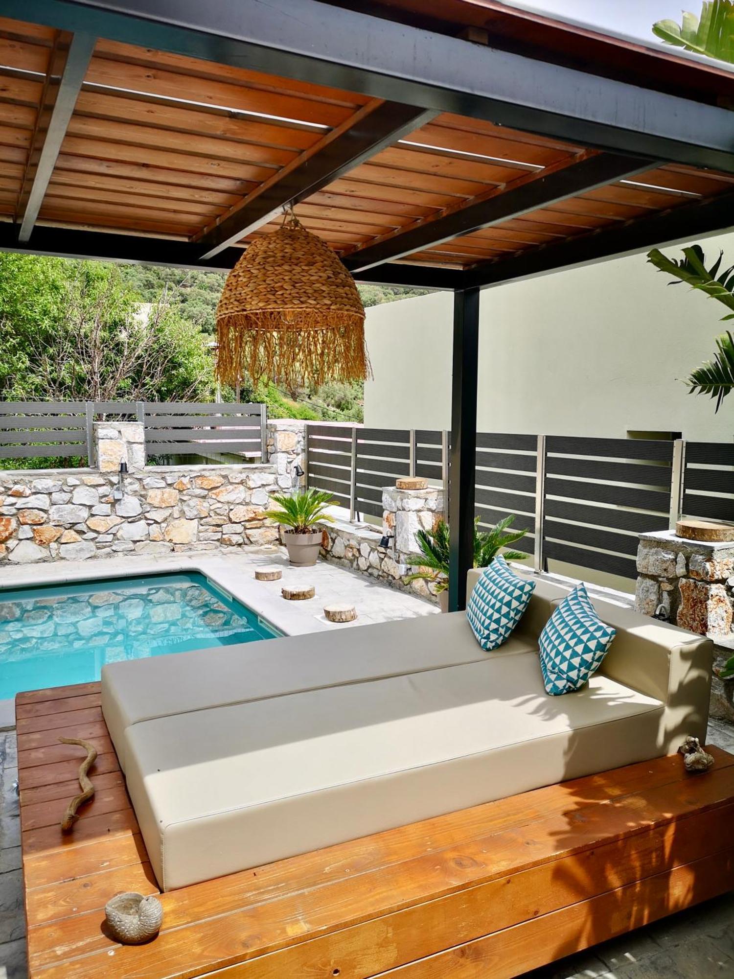 Spacious Maistrali Villa, Private Pool & Garden โรดาคิโน ภายนอก รูปภาพ