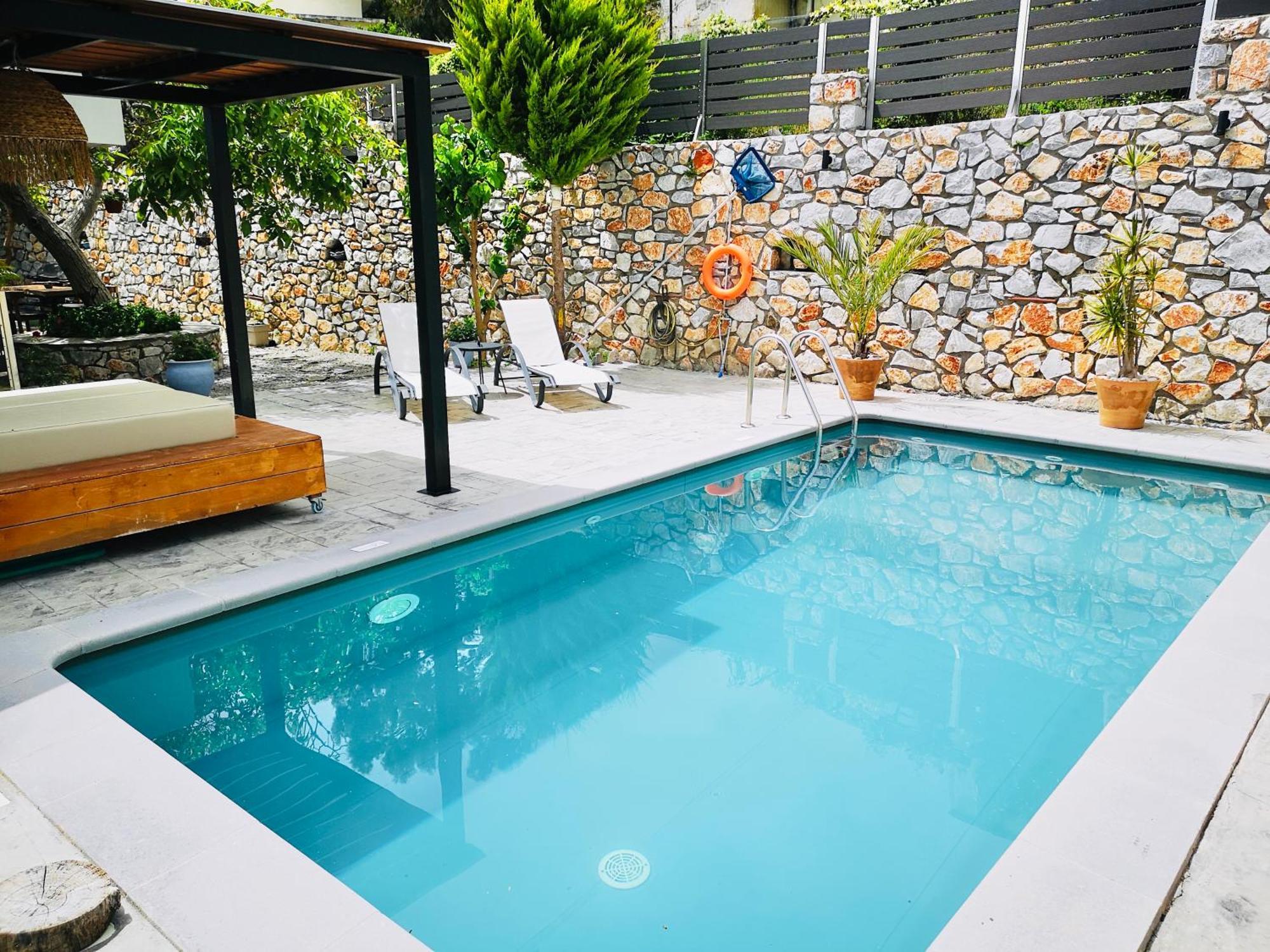 Spacious Maistrali Villa, Private Pool & Garden โรดาคิโน ภายนอก รูปภาพ
